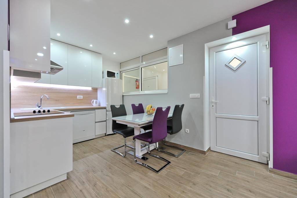 Apartment Purple Summer City *